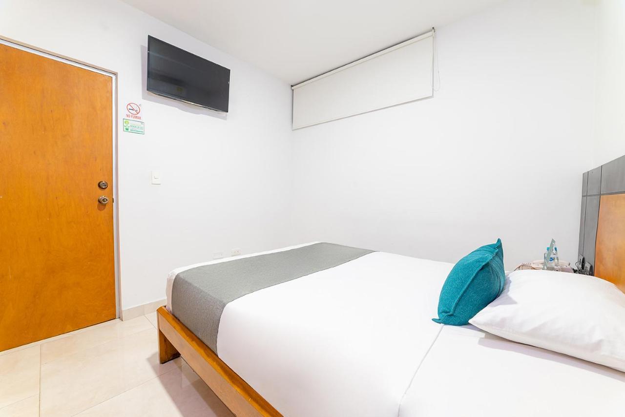 Ayenda Zhena Hotel Cúcuta Buitenkant foto
